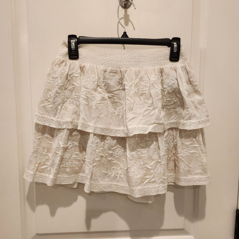 Alice + Olivia Cream Mini Skirt